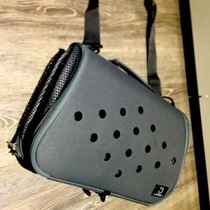 New pet soft case carrier bag with shoulder belt fits for in cabin dog / cat